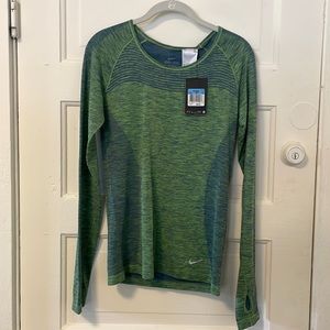 Nike Long Sleeve top